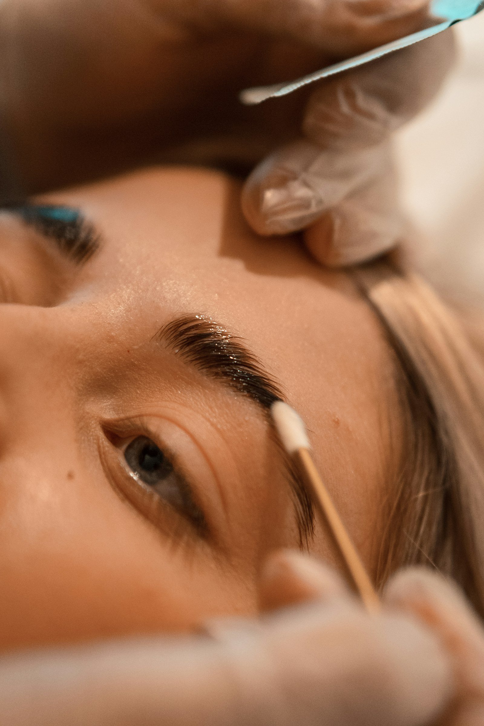 Semi-permanent makeup removal on brows